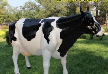 廣場玻璃鋼奶牛雕塑 公園仿真雕塑 抽象擺件