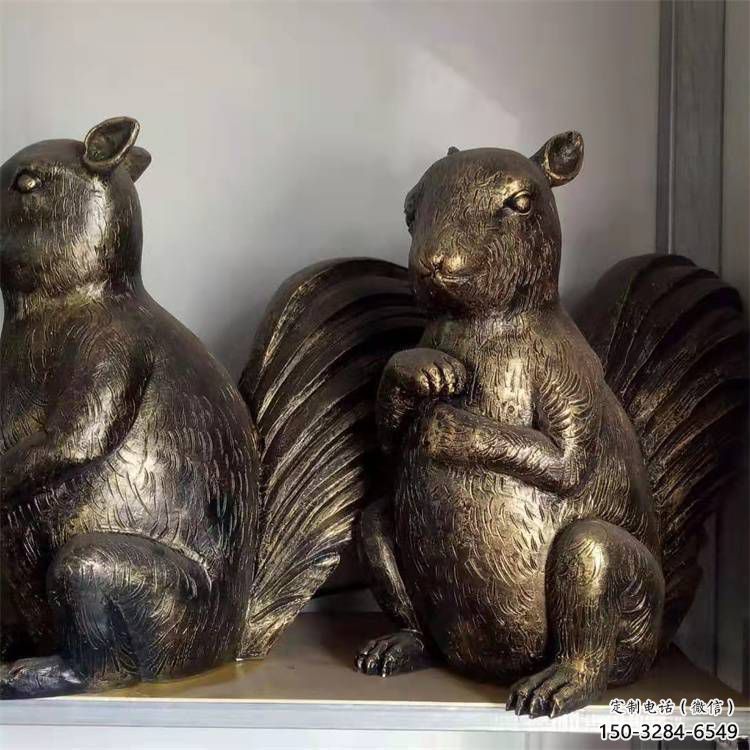 銅松鼠雕塑廠家，動物景觀擺件，仿古元素設(shè)計 (3)