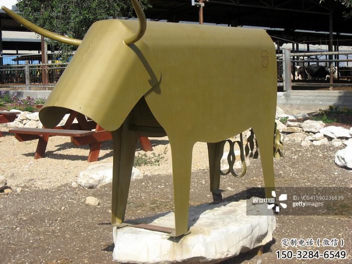 不銹鋼水牛雕塑，田間景觀小品，抽象幾何原理 (1)