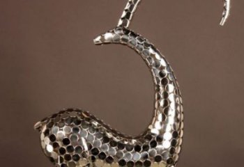 不銹鋼山羊雕塑廠家，仿真動物，戶外公園擺件