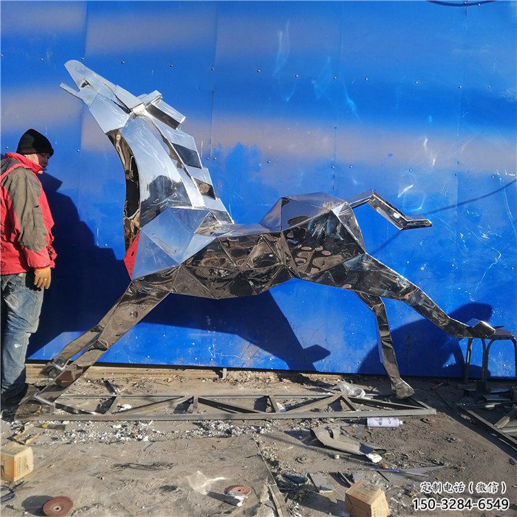 鏡面不銹鋼奔馬雕塑，城市動物擺件，大型廣場小品