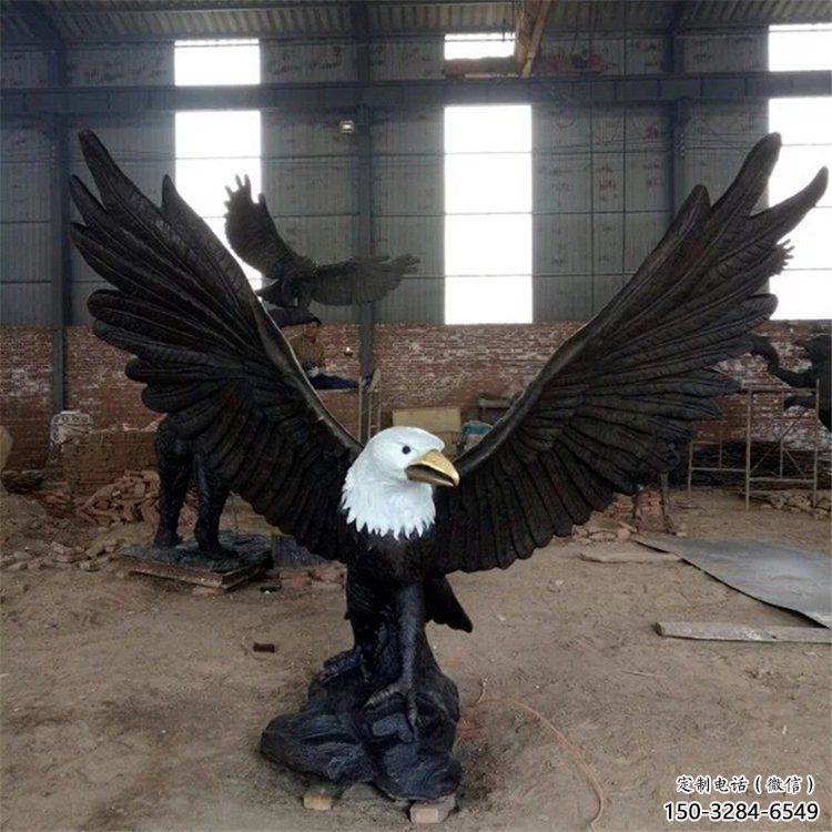 彩繪玻璃鋼老鷹雕塑 仿真動物雕塑 步行街擺件