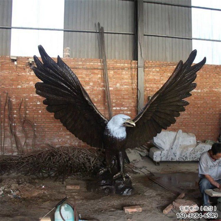 大型玻璃鋼老鷹雕塑 步行街宣傳雕塑 仿真擺件