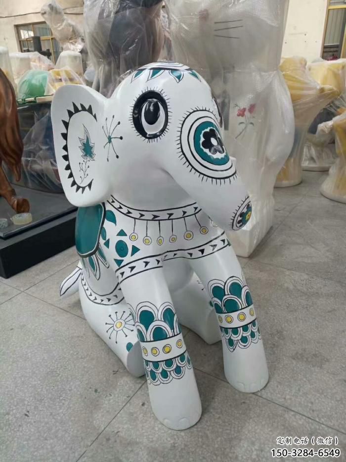 酒店小象雕塑，水景系列，仿真工藝