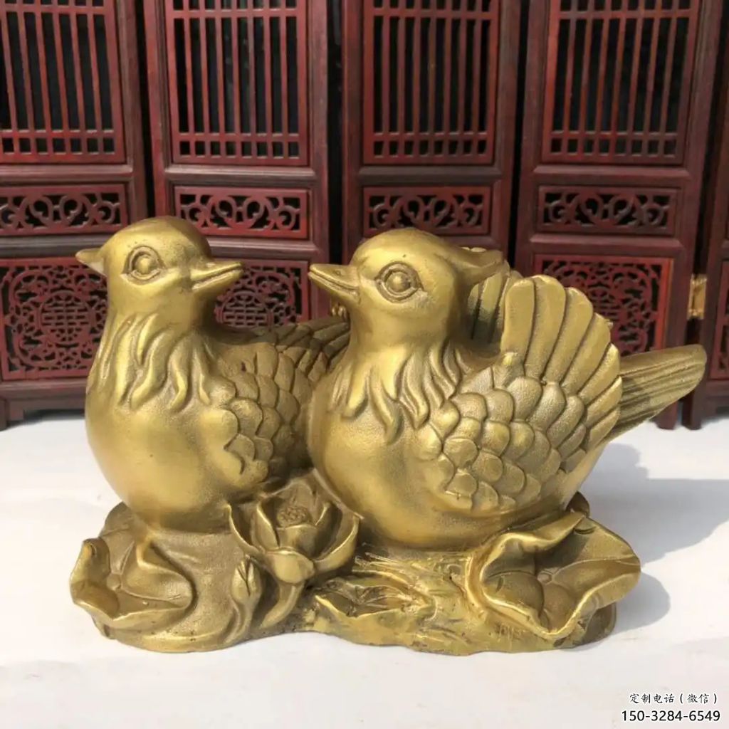 仿真鴛鴦雕塑 酒店公園雕塑 風景區(qū)擺件