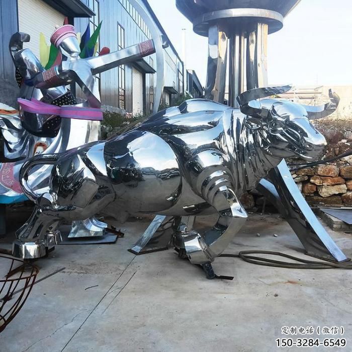 城市犀牛雕塑，網格體育雕塑，古銅效果