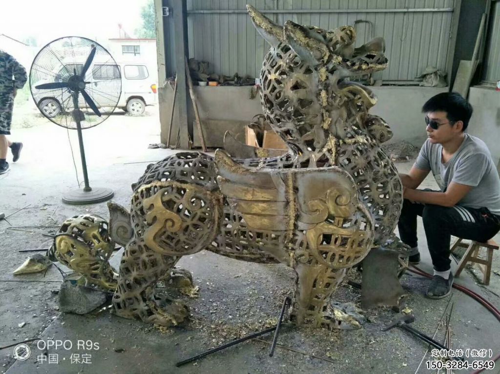 室內(nèi)貔貅雕塑，拉絲海洋雕塑，抽象效果