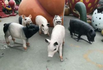 房地產(chǎn)野豬雕塑，仿古動漫雕塑，噴砂制造