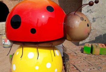 庭院蟲子雕塑，鍍金歐式雕塑，網(wǎng)格形式