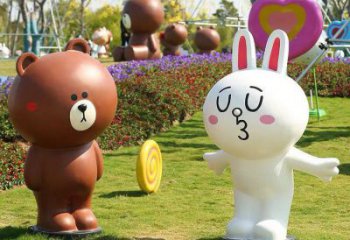 操場(chǎng)布朗熊雕塑廠，鏤空海洋雕塑，噴砂制造