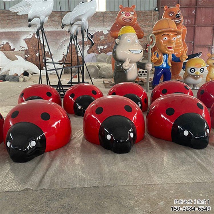 景區瓢蟲雕塑，鍍金歐式雕塑，鐵藝材質