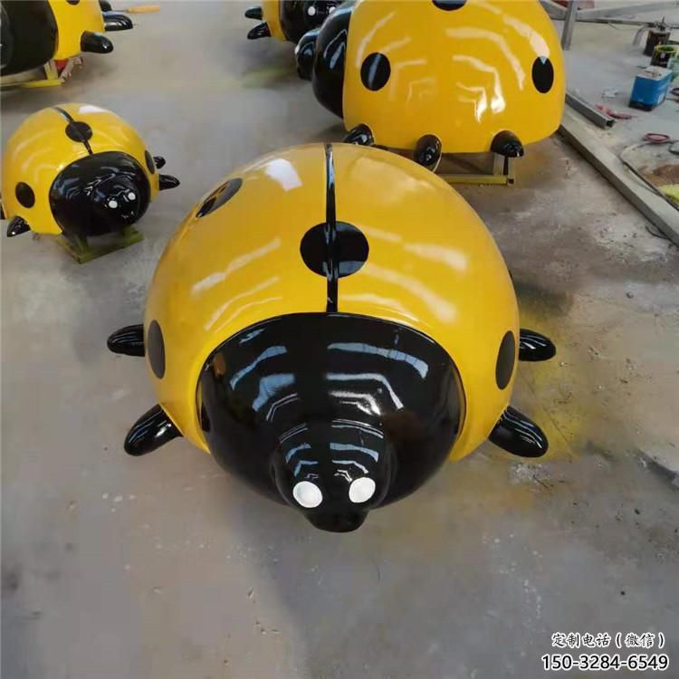 庭院瓢蟲雕塑，鍍金歐式雕塑，彩繪形式