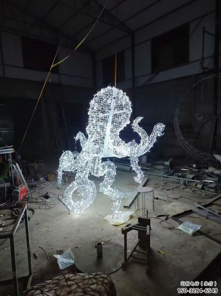 步行街烏賊雕塑，鑄銅農(nóng)耕雕塑，鏤空方式