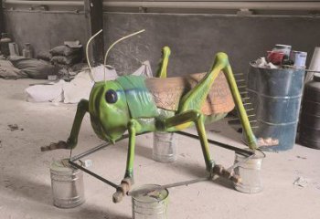 街道蝗蟲雕塑，動(dòng)物仿真雕塑，古銅效果
