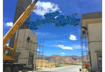 廣場云朵雕塑，抽象水景雕塑，抽象效果