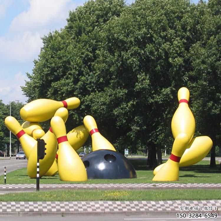 街道保齡球雕塑廠家，鍛造景觀雕塑，彩繪效果雕塑