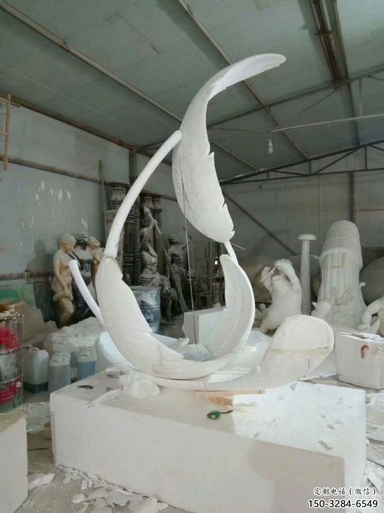 創(chuàng)意羽毛雕塑 啞光景觀小品 公園雕塑