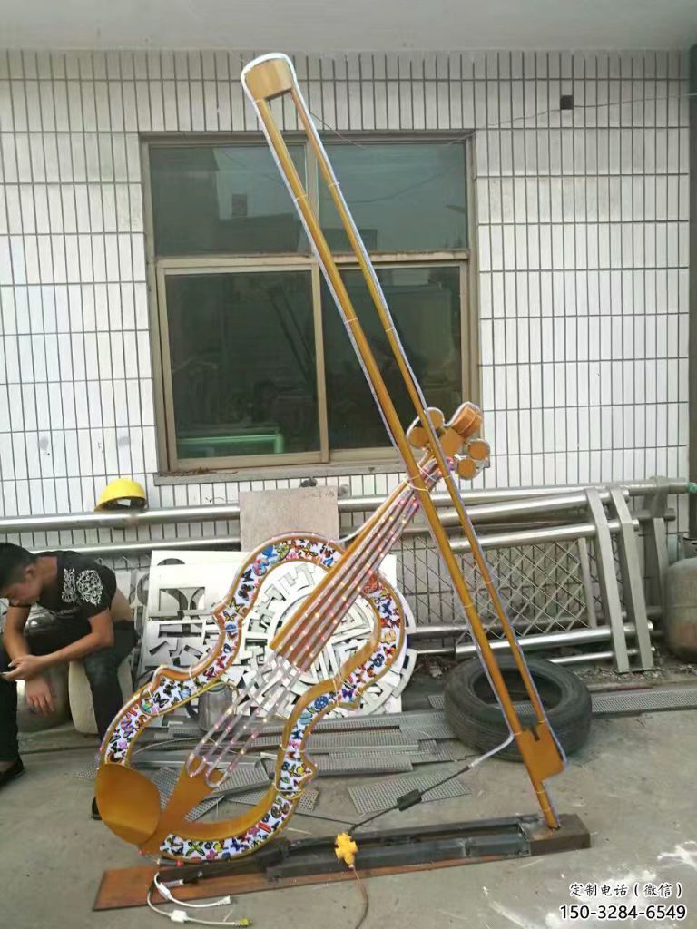 農村吉他雕塑 抽象藝術擺件 烤漆雕塑