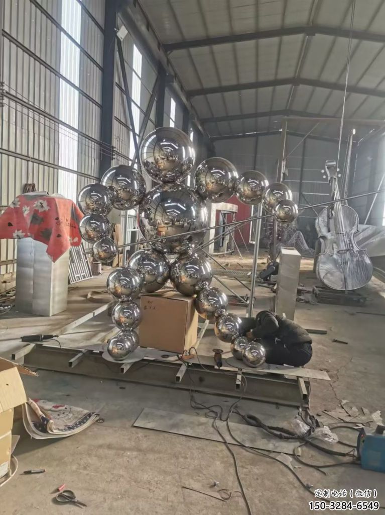 彩繪機(jī)器人雕塑廠 卡通雕塑 步行街?jǐn)[件