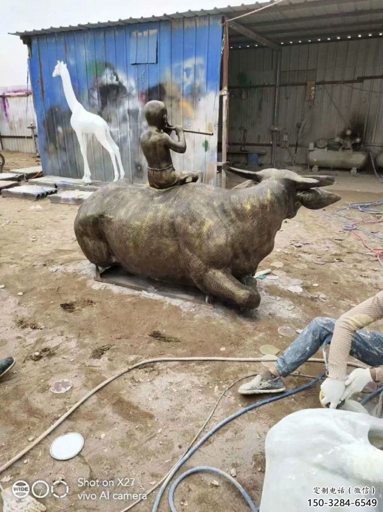 戶外牧童雕塑廠家 噴漆民俗雕塑 燈光鑄銅雕塑