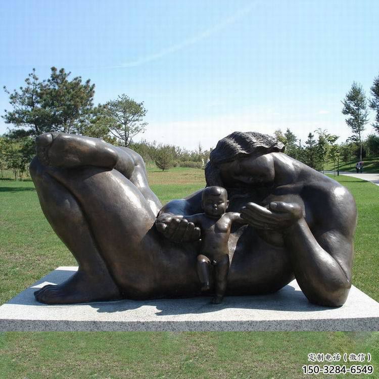 大型母親雕塑 鍛造青銅女人雕塑 房地產(chǎn)肖像雕塑