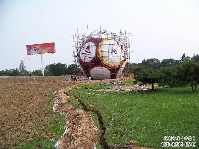 商業街足球雕塑 烤漆球體雕塑 彩繪球類雕塑