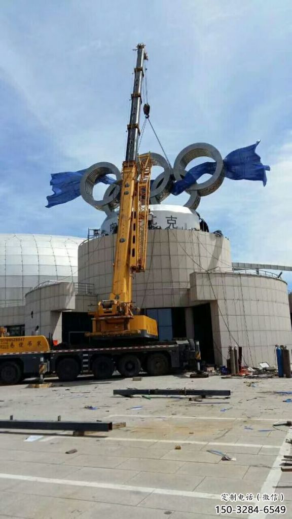 運(yùn)動場建筑雕塑，不銹鋼五環(huán)雕塑，抽象建筑