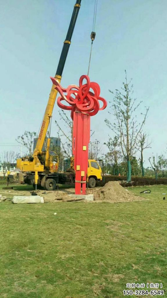 庭院中國結雕塑 公園草雕塑 鍛造文化雕塑