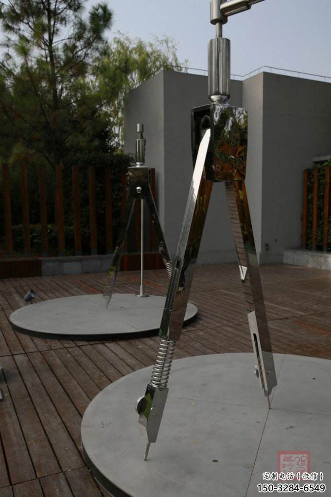 戶外圓規(guī)雕塑 噴漆景觀雕塑 燈光標(biāo)識(shí)雕塑