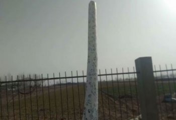 戶(hù)外湯匙雕塑 噴漆勺子雕塑 燈光雕塑