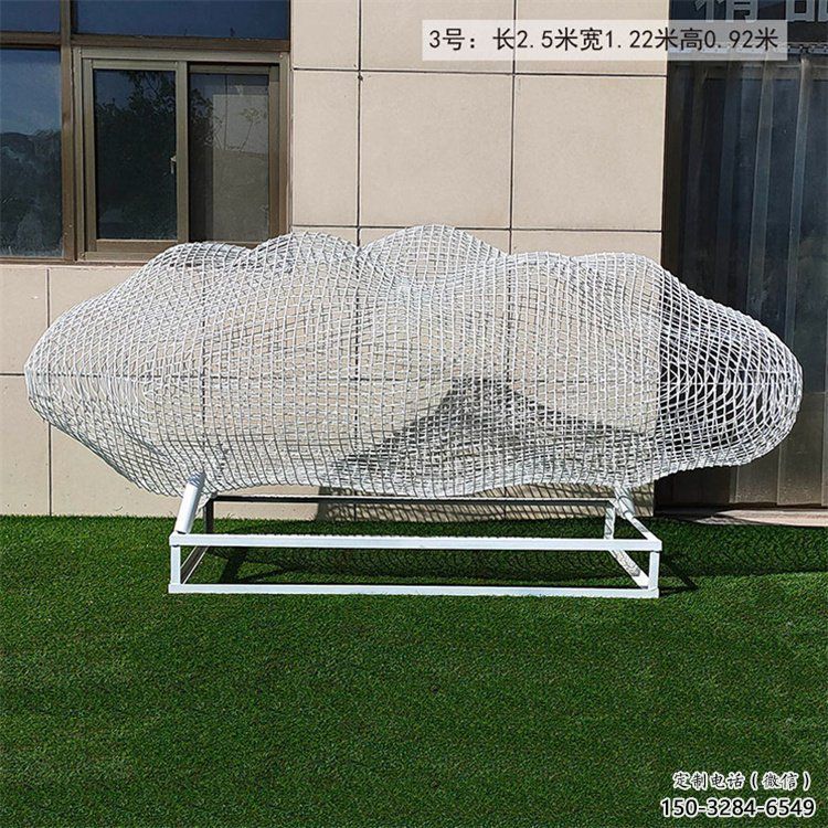 烤漆云梯雕塑 鋼管梯子雕塑 室內(nèi)云朵雕塑