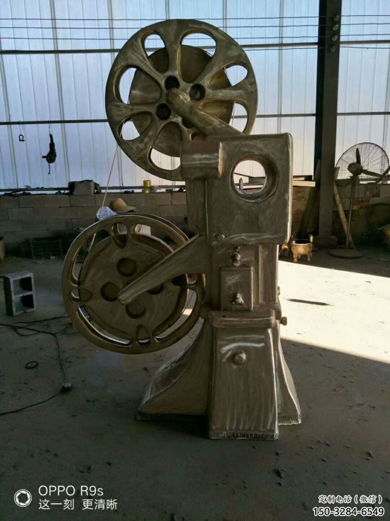 歐式齒輪雕塑 抽象希望工業(yè)雕塑 景觀機(jī)械雕塑