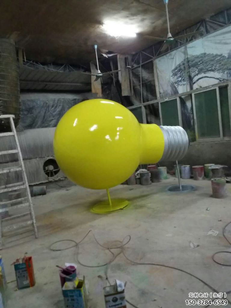 公園燈泡雕塑 鏡面公園燈具主題 景觀電燈泡雕塑