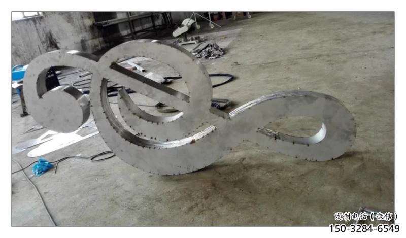 美陳樂譜雕塑 異形噴水音樂雕塑 酒店符號(hào)雕塑