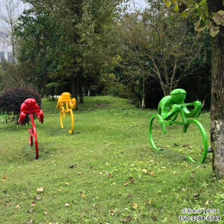 抽象賽車雕塑 啞光賽車人雕塑 室內體育雕塑