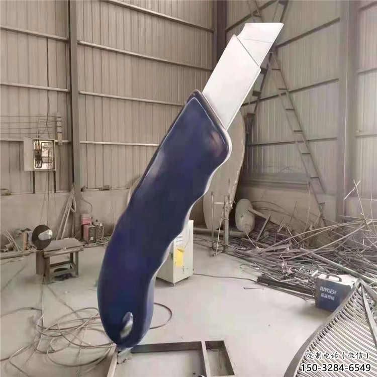 房地產(chǎn)螺絲釘?shù)袼?現(xiàn)代器械雕塑 幾何工業(yè)雕塑