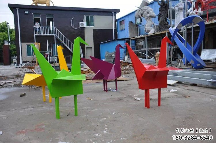 彩繪千紙鶴雕塑 景觀鶴鳥雕塑 街頭折紙風(fēng)格