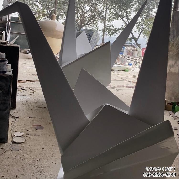 房地產(chǎn)千紙鶴雕塑 現(xiàn)代折紙風(fēng)格 幾何鶴鳥雕塑