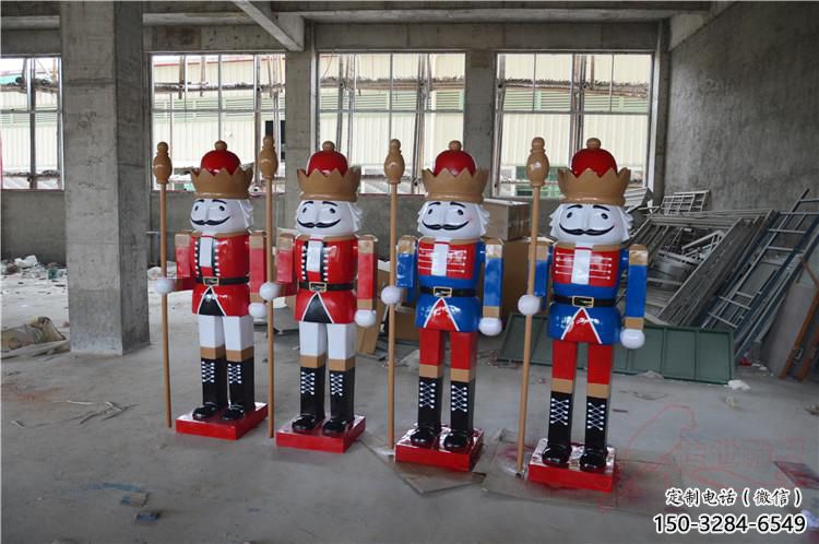 步行街撲克雕塑 游樂場撲克牌雕塑 鑄造雕塑