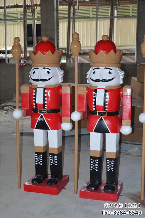 草地撲克雕塑 現代校園雕塑 大型撲克牌雕塑