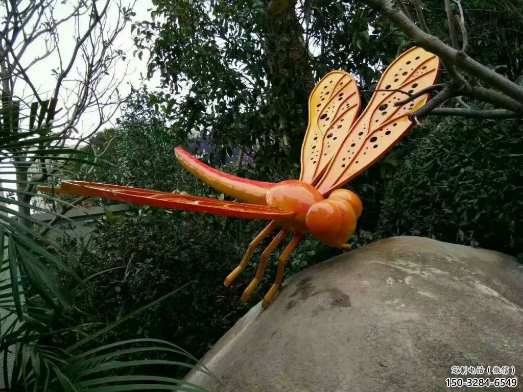 街道蓮藕雕塑 現代蓮科雕塑 彩繪雕塑