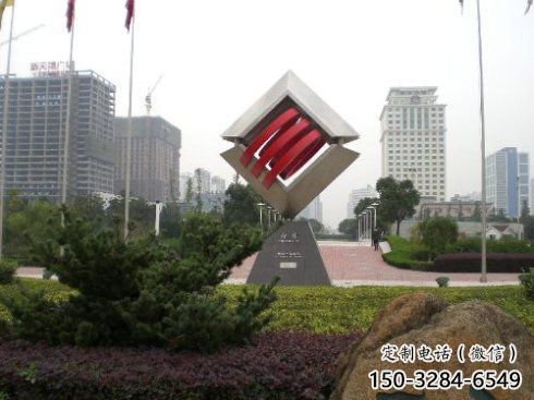 廣場中國結(jié)雕塑廠家，烤漆工藝制作，民俗文化標(biāo)識