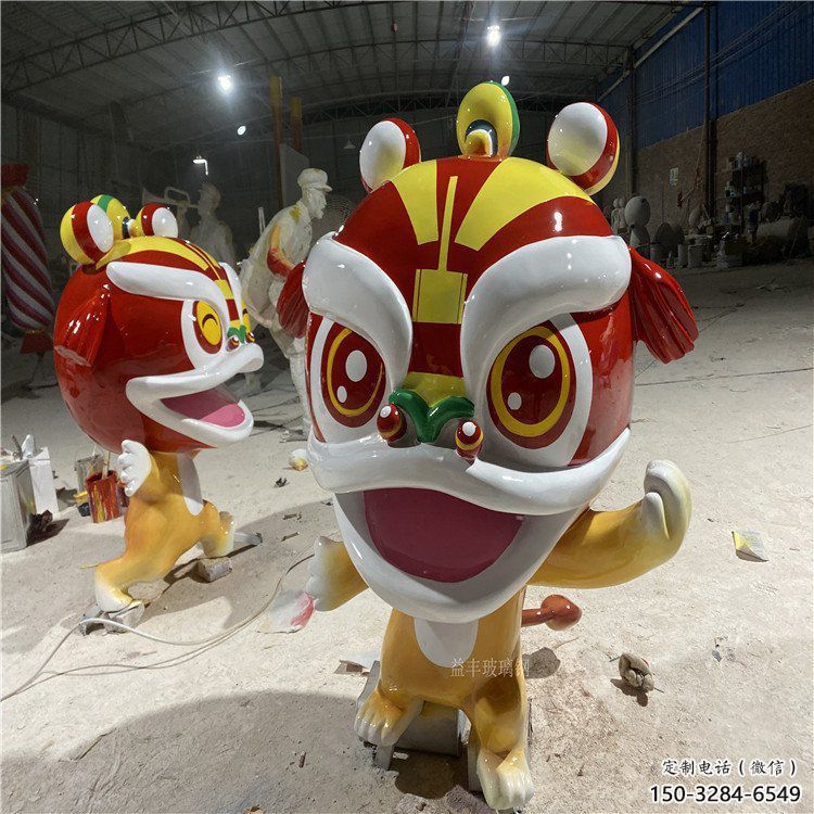 玻璃鋼卡通獅子雕塑制作，動漫藝術效果