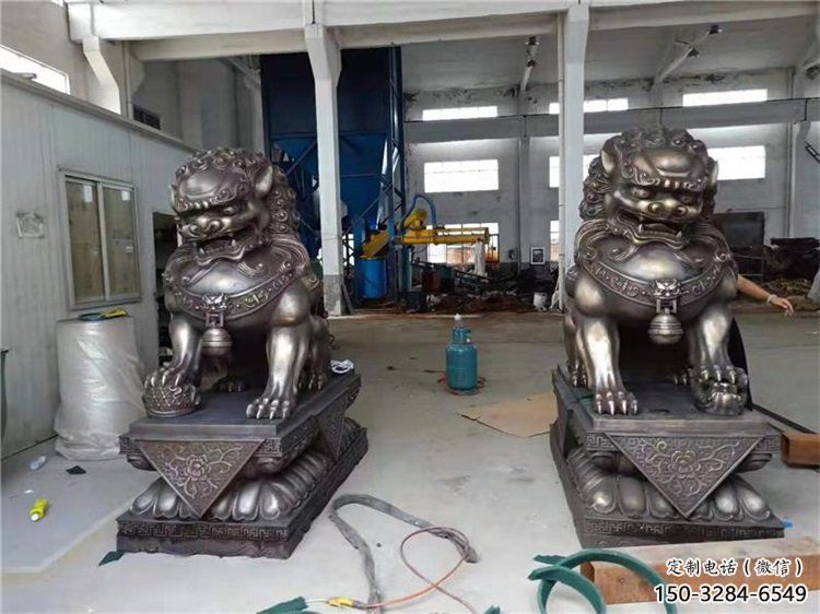 景觀獅子雕塑標(biāo)準(zhǔn)，鑄銅制作，景觀蹲獅雕塑優(yōu)價(jià)