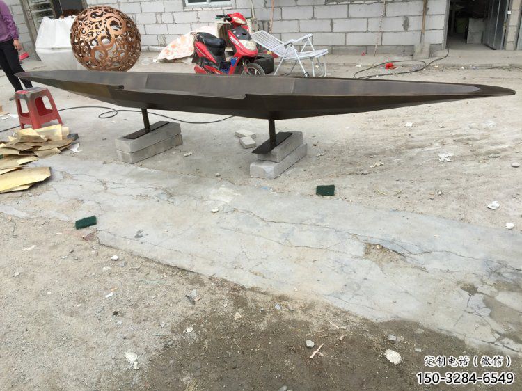 銅船雕塑選定，美陳雕塑，景觀小船銅雕塑造型廠家