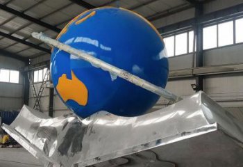 地球儀雕塑選用，小區(qū)擺件，大型書(shū)籍地球儀雕塑廠家