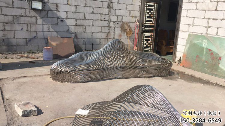 操場景觀雕塑，鏤空假山雕塑，噴砂制造