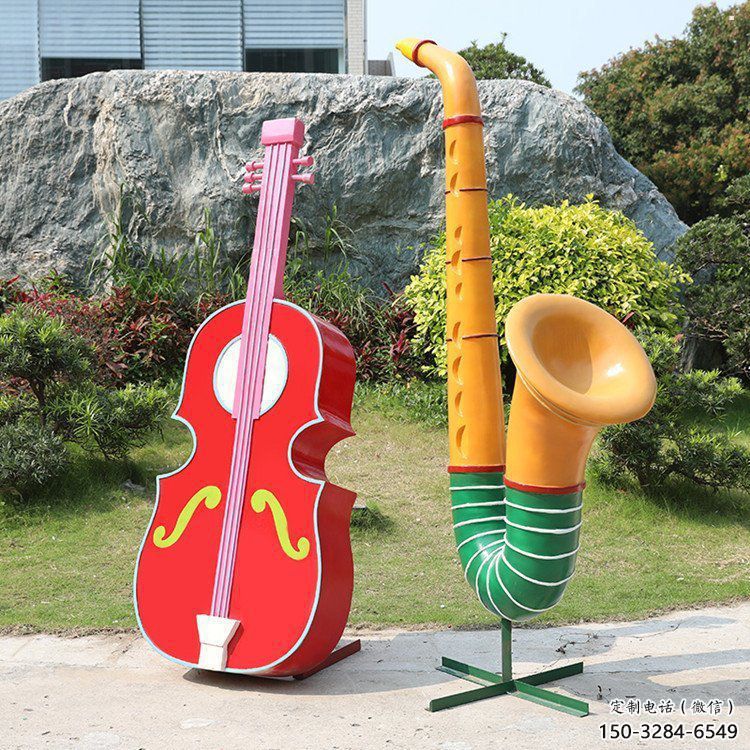 小提琴雕塑優選，景區案例，抽象不銹鋼小提琴雕塑選用