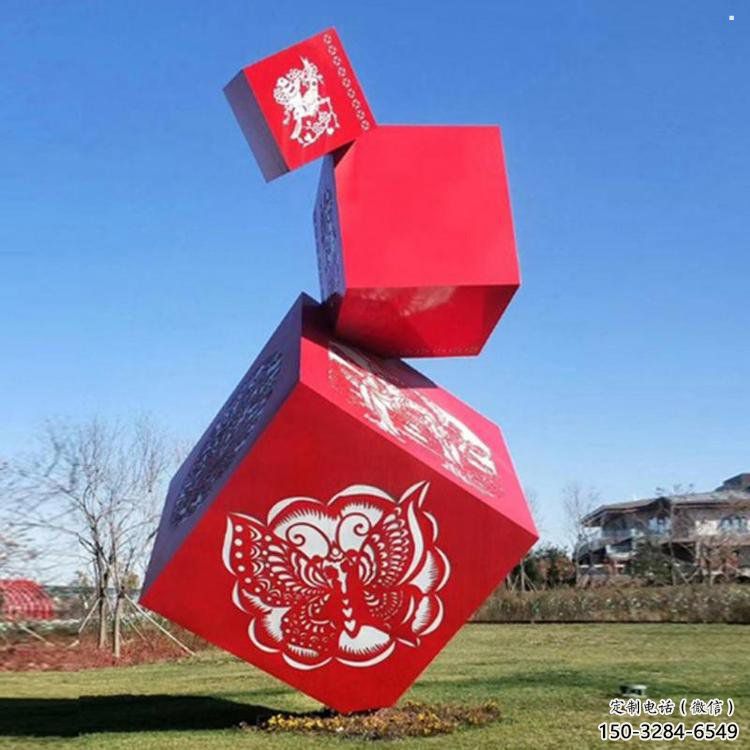 幾何體雕塑標準，景區(qū)案例，不銹鋼幾何體雕塑常用