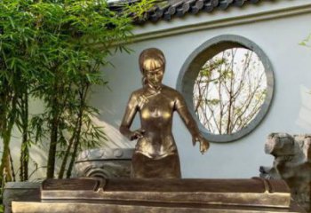 大門口琵琶雕塑